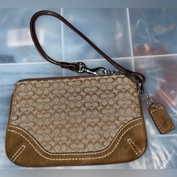Coach Handbags - COACH SIGNATURE MINI C”s BROWN ID COIN CREDIT CARDS CASE POUCH WRISTLET RARE